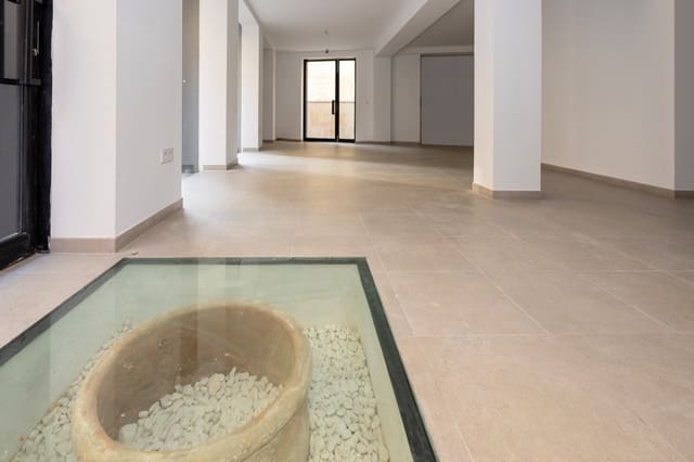 Byhus til salg i Centro, Granada by - € 1.200.000 (Ref: 9404429)