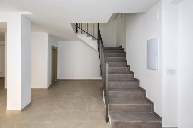 Byhus til salg i Centro, Granada by - € 1.200.000 (Ref: 9404429)