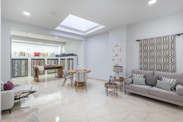 Erhverv til salg i Centro, Granada by - € 875.000 (Ref: 9435005)