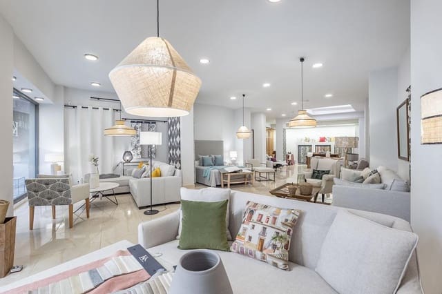 Erhverv til salg i Centro, Granada by - € 875.000 (Ref: 9435005)