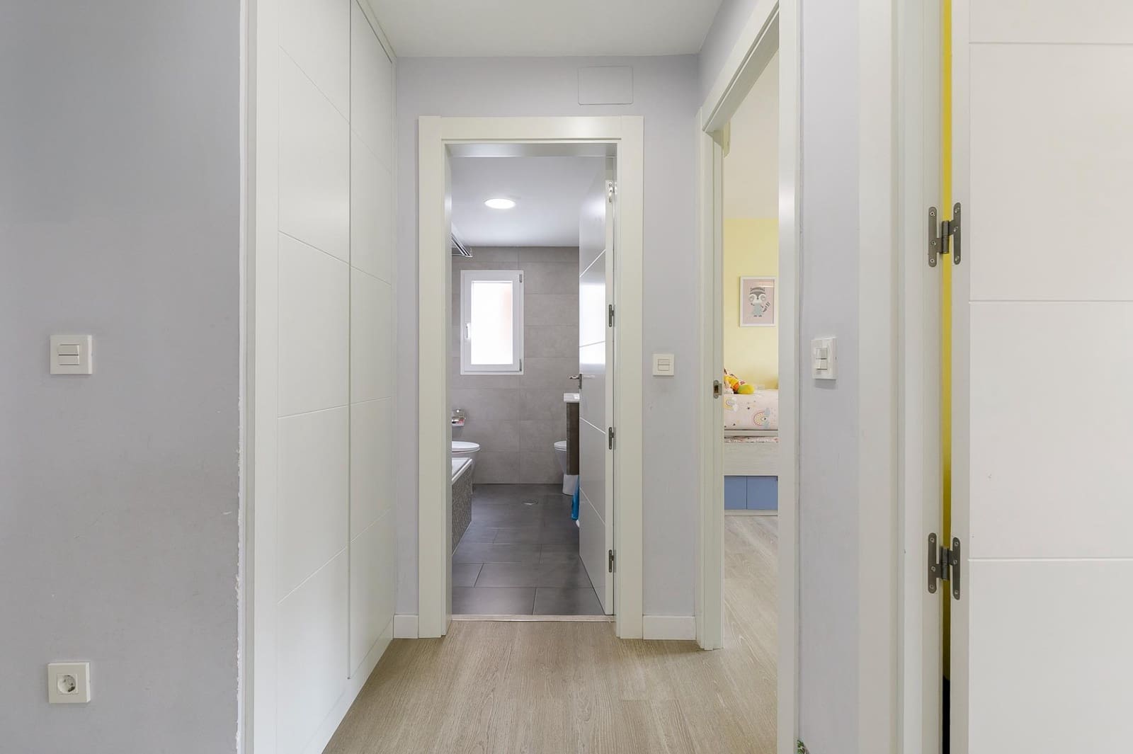 4 sovrum Lägenhet till salu i Granada stad med garage - 535 000 € (Ref: 9468509)