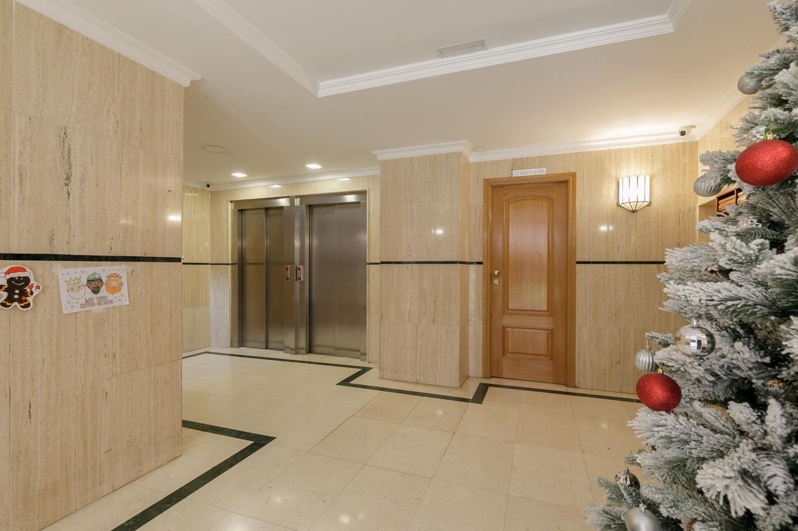 4 sovrum Lägenhet till salu i Granada stad med garage - 535 000 € (Ref: 9468509)