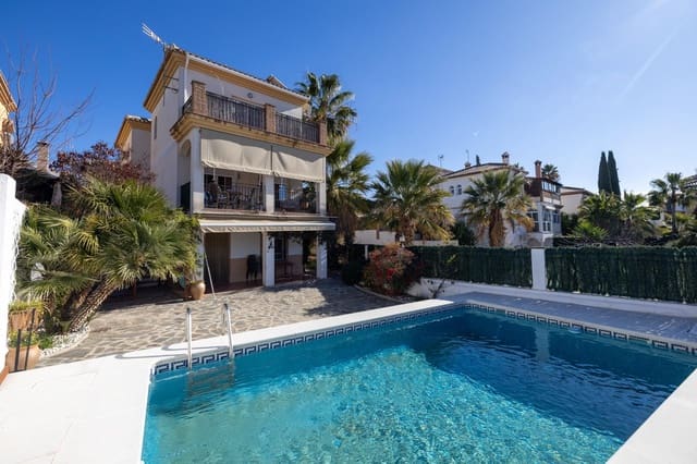 Chalet de 4 habitaciones en Alhendín en venta - 345.000 € (Ref: 9470395)