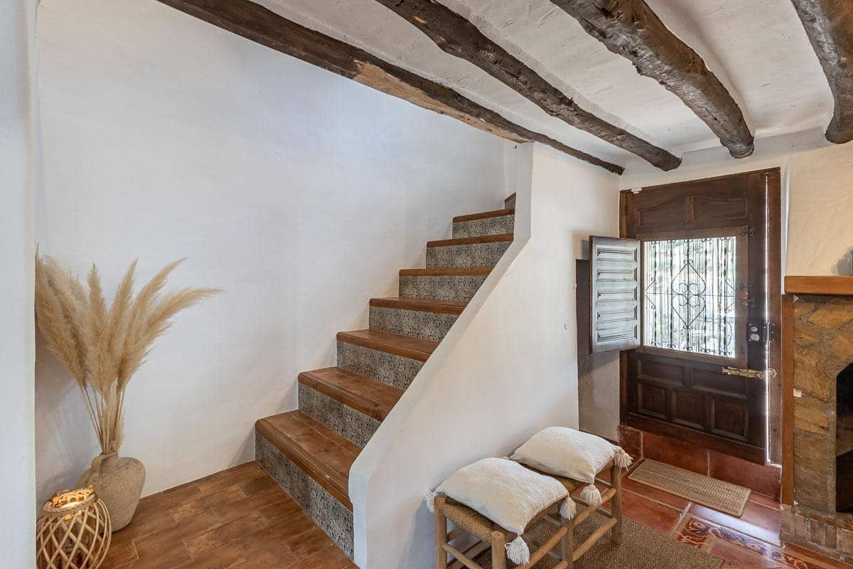 5 sovrum Villa till salu i Montefrio med pool - 345 000 € (Ref: 9470396)