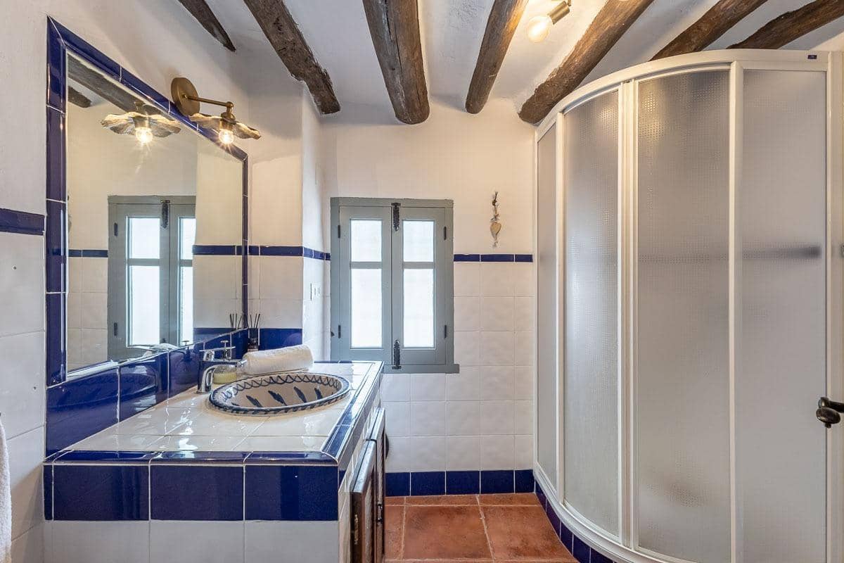 5 sovrum Villa till salu i Montefrio med pool - 345 000 € (Ref: 9470396)