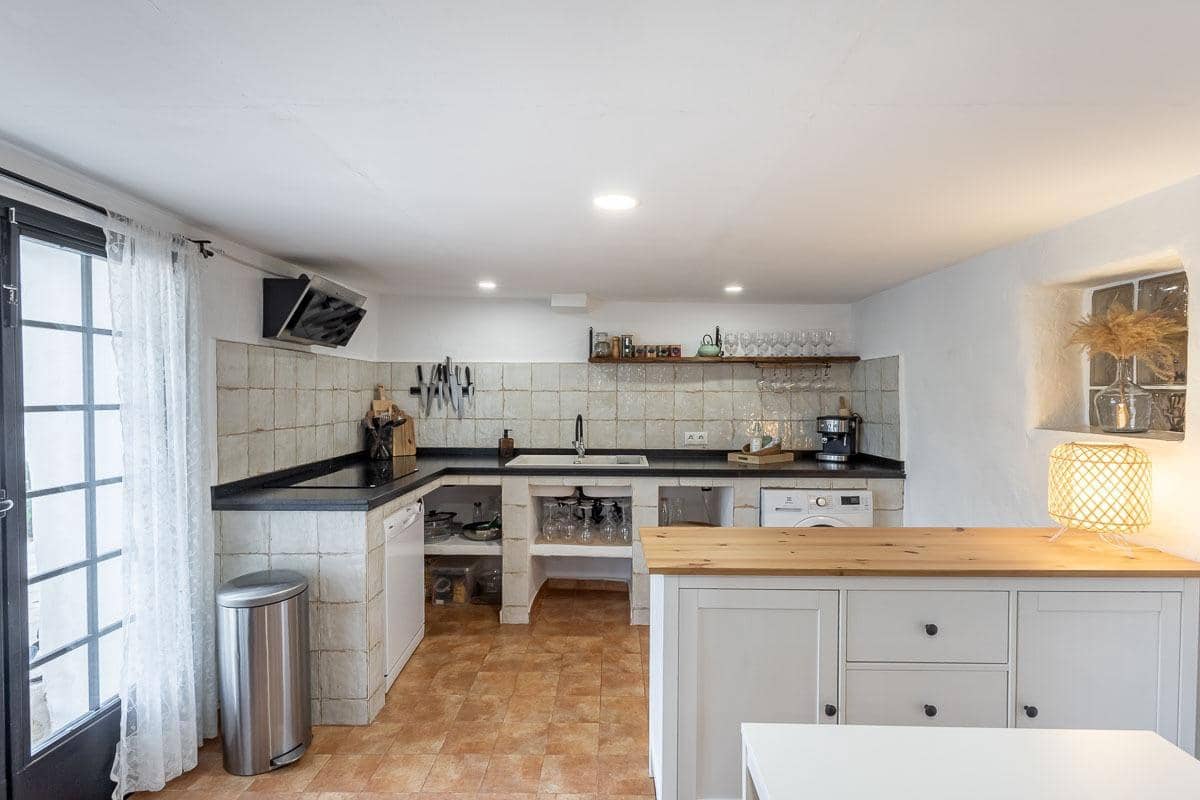 5 sovrum Villa till salu i Montefrio med pool - 345 000 € (Ref: 9470396)