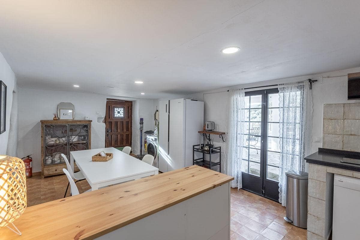 5 sovrum Villa till salu i Montefrio med pool - 345 000 € (Ref: 9470396)