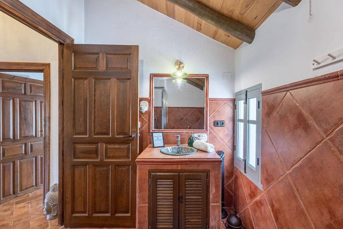 5 sovrum Villa till salu i Montefrio med pool - 345 000 € (Ref: 9470396)