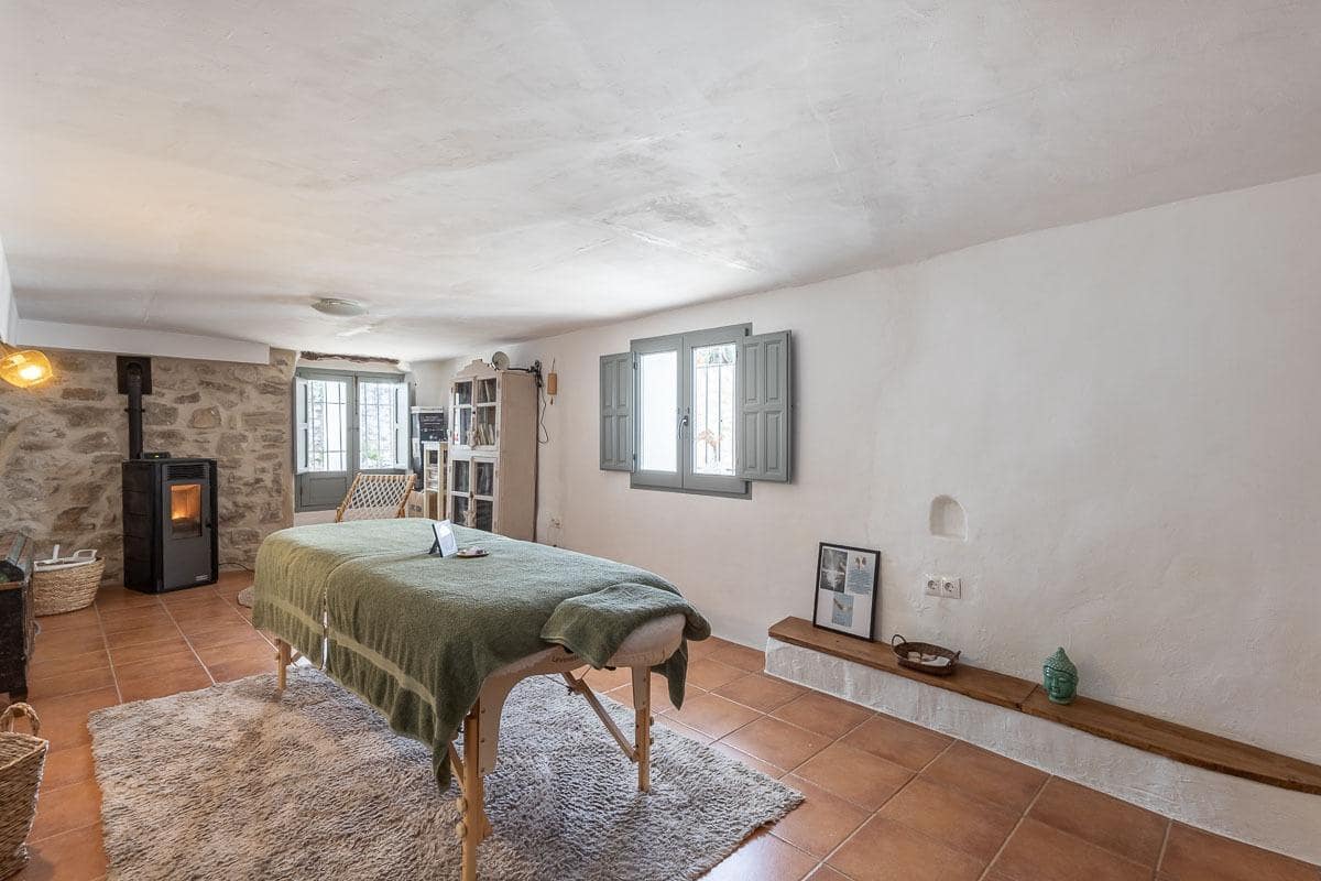 5 sovrum Villa till salu i Montefrio med pool - 345 000 € (Ref: 9470396)