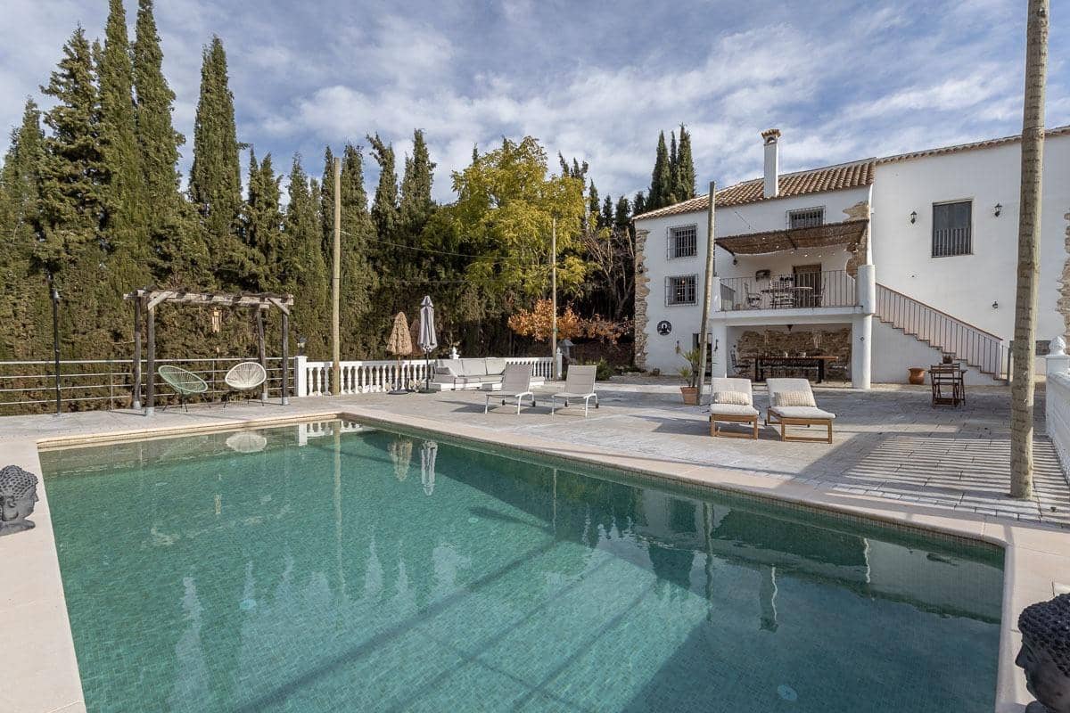 5 sovrum Villa till salu i Montefrio med pool - 345 000 € (Ref: 9470396)