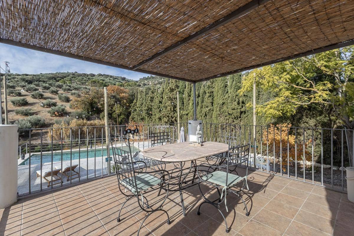 5 sovrum Villa till salu i Montefrio med pool - 345 000 € (Ref: 9470396)