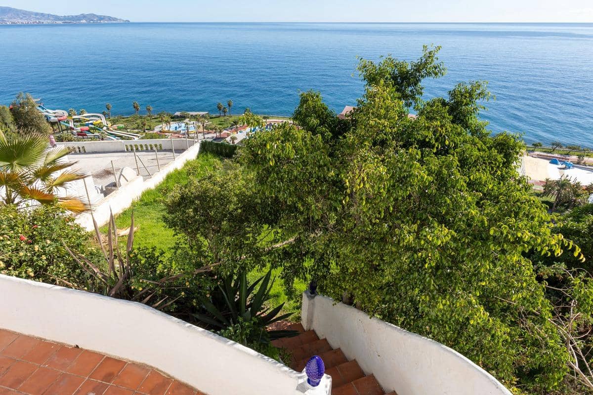 3 soveværelse Villa til salg i Almunecar med garage - € 595.900 (Ref: 9541121)