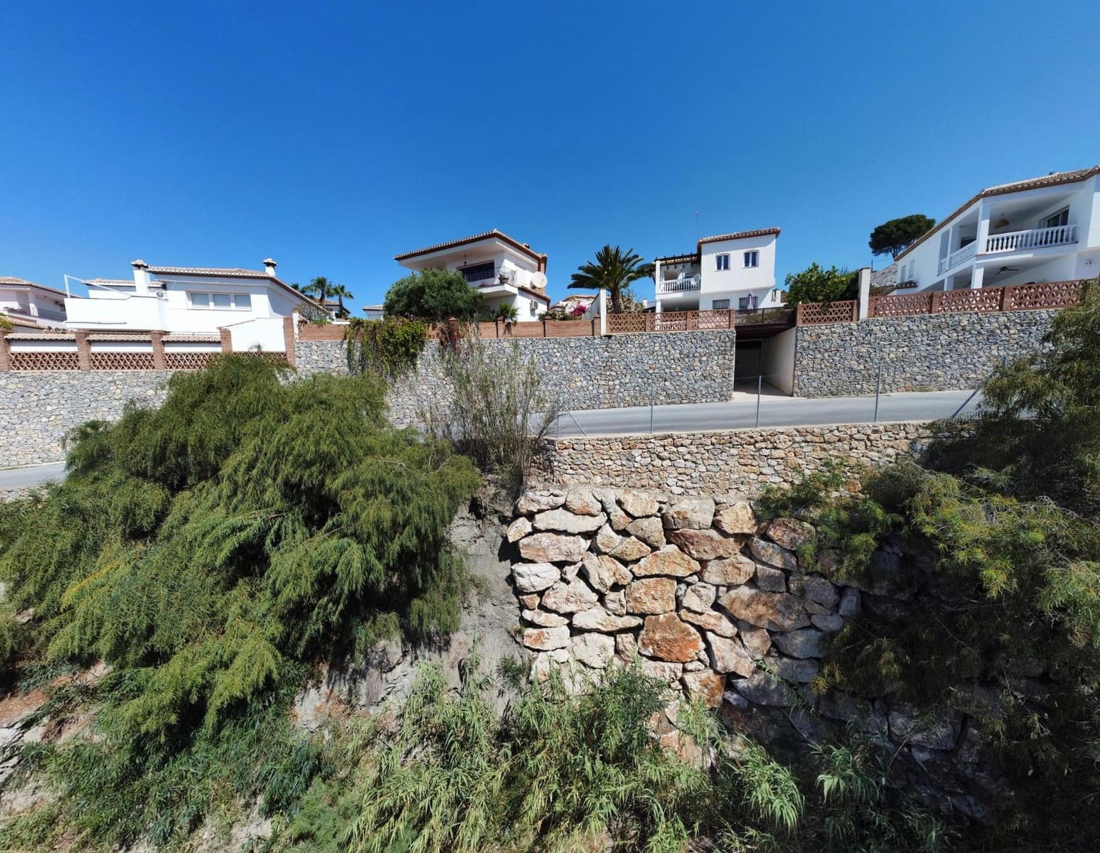 Building Plot for sale in La Herradura - € 1,290,000 (Ref: 9541122)