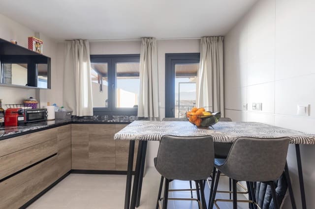 4 soveværelse Rækkehus til salg i Las Gabias med swimmingpool garage - € 299.000 (Ref: 9541126)