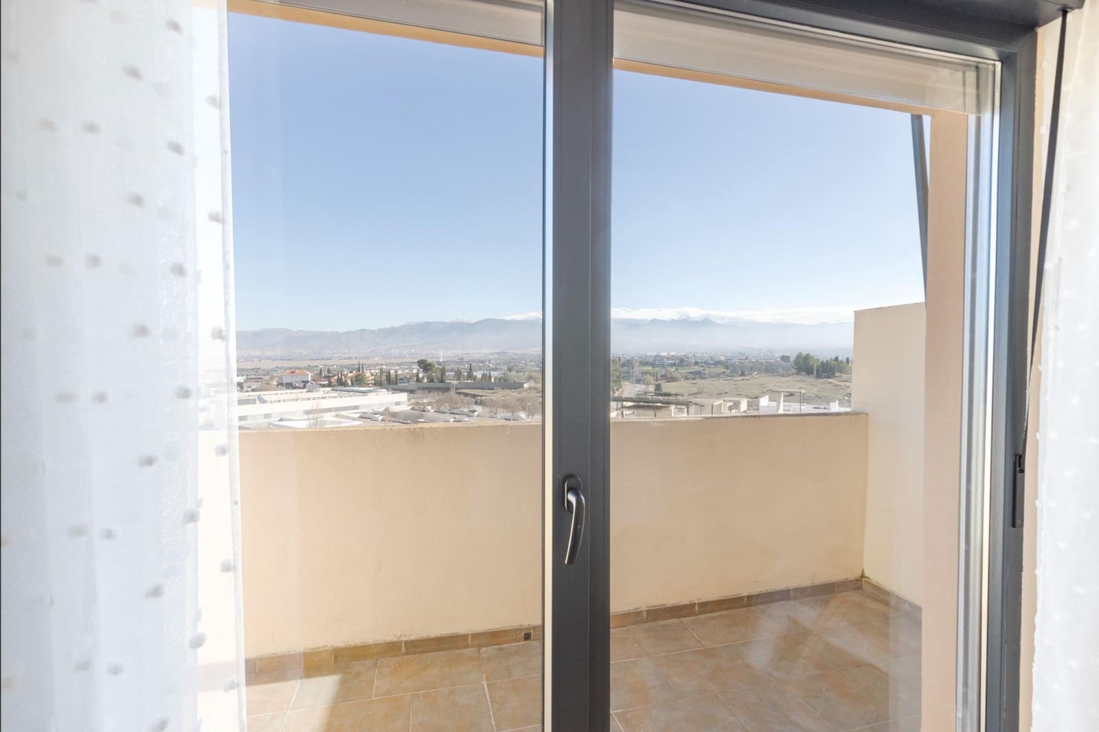 4 soveværelse Rækkehus til salg i Las Gabias med swimmingpool garage - € 299.000 (Ref: 9541126)