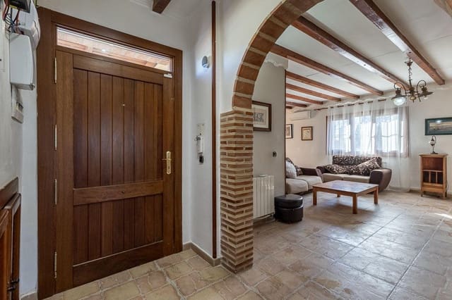 4 soveværelse Finca/Landehus til salg i Moraleda de Zafayona med swimmingpool garage - € 260.000 (Ref: 9541128)