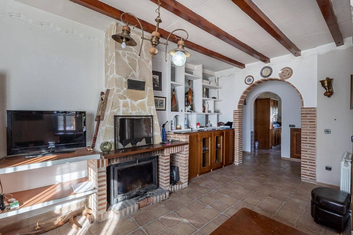 4 soveværelse Finca/Landehus til salg i Moraleda de Zafayona med swimmingpool garage - € 260.000 (Ref: 9541128)