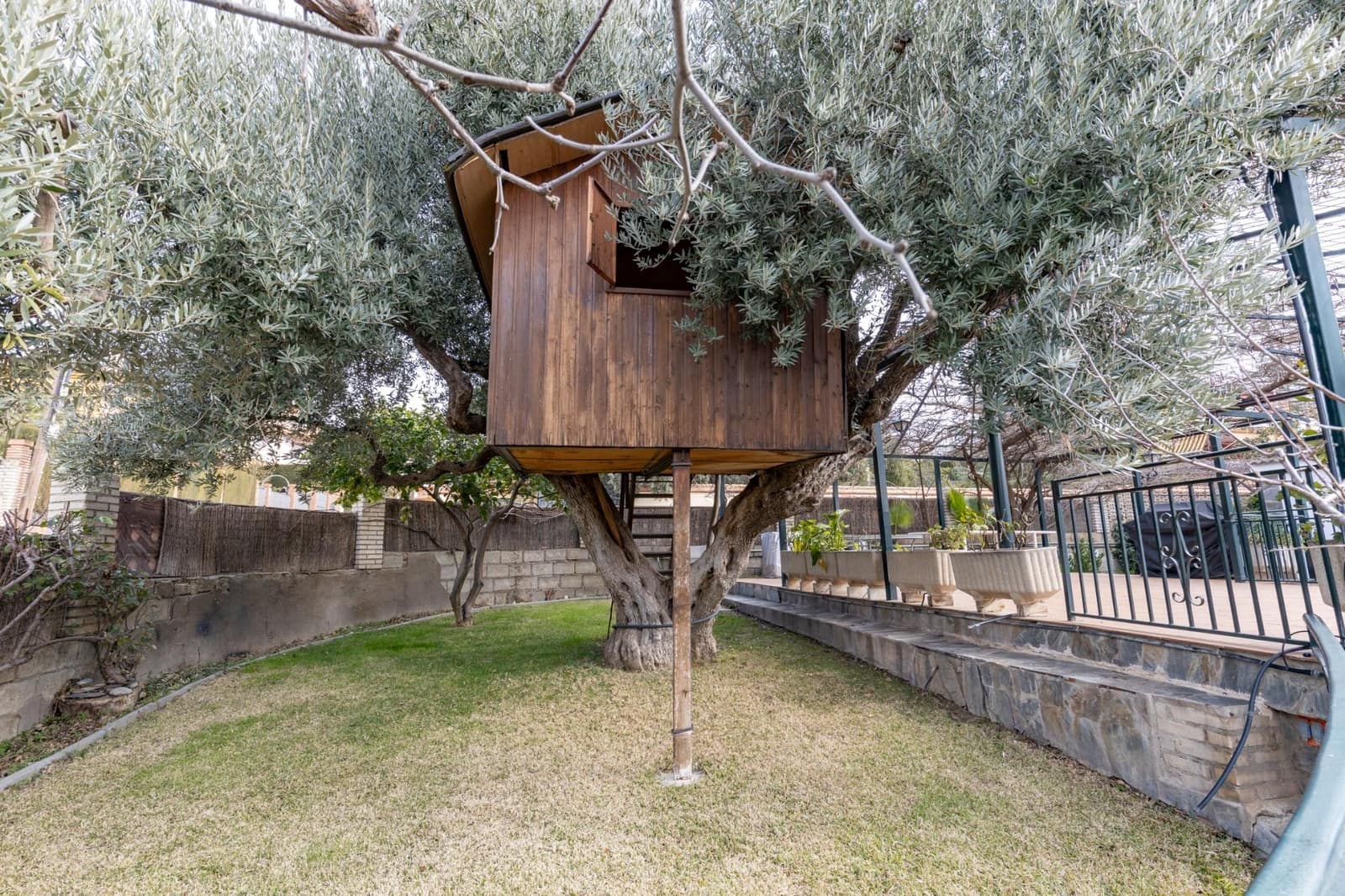 Chalet de 6 habitaciones en Otura en venta con piscina garaje - 540.000 € (Ref: 9541130)