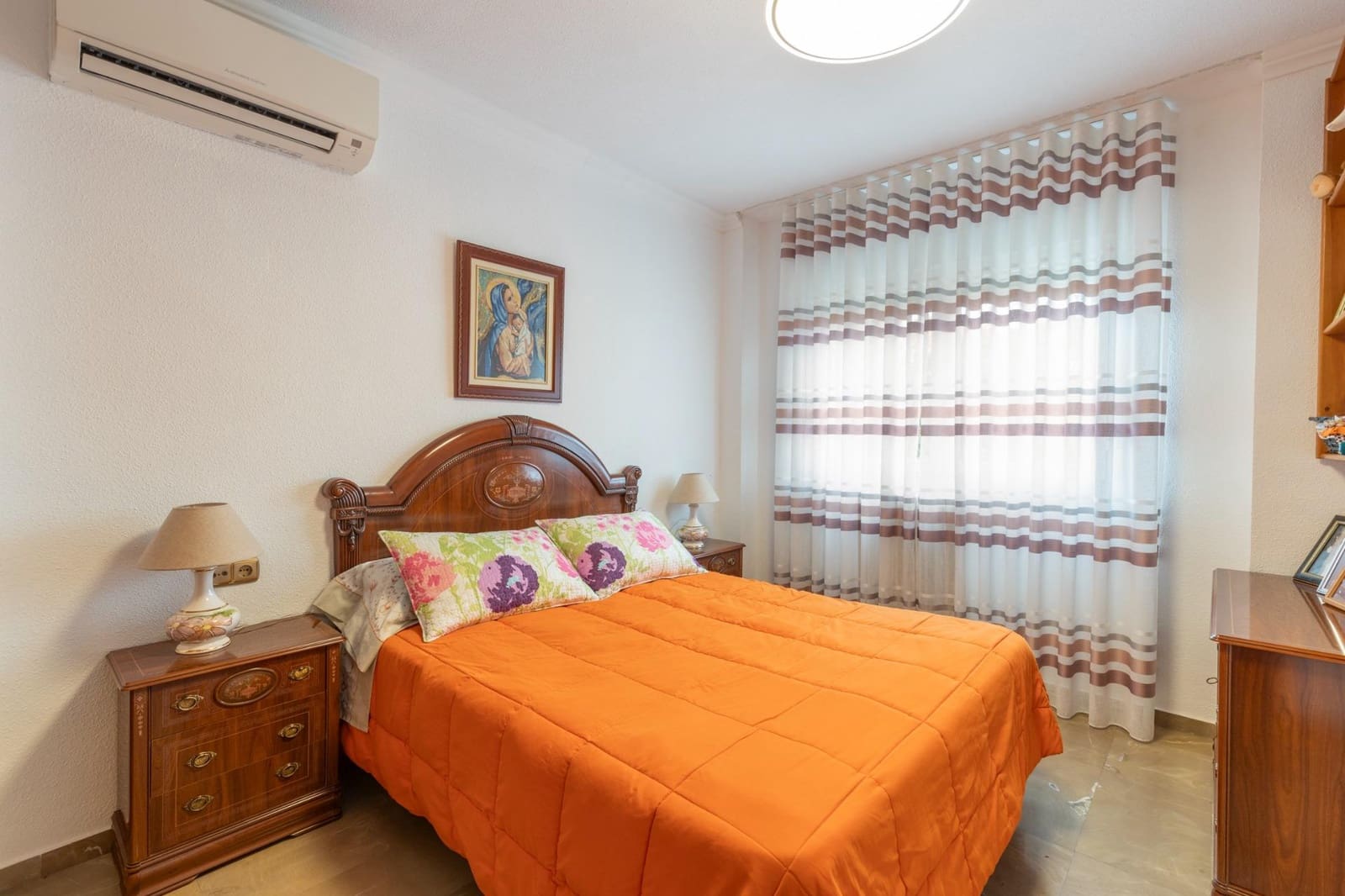 4 quarto Moradia para venda em Pinos Genil com piscina garagem - 380 000 € (Ref: 9541132)