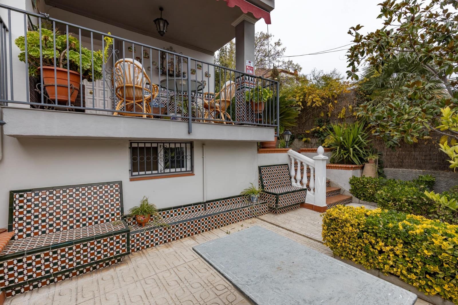 4 quarto Moradia para venda em Pinos Genil com piscina garagem - 380 000 € (Ref: 9541132)