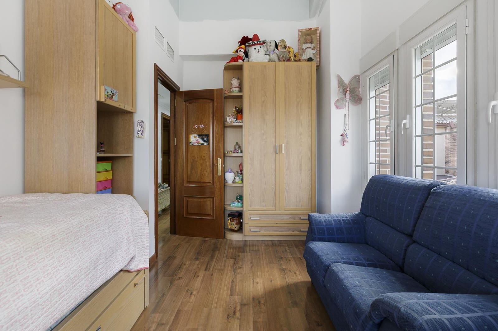 3 sypialnia Willa na sprzedaż w Gojar z basenem garażem - 415 000 € (Ref: 9541134)