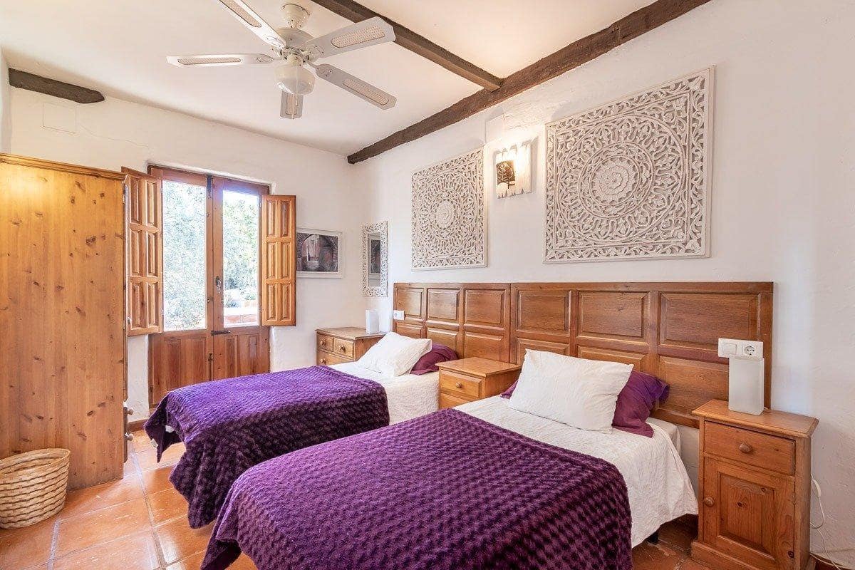 14 sypialnia Willa na sprzedaż w Alcaudete z basenem garażem - 1 190 000 € (Ref: 9571201)