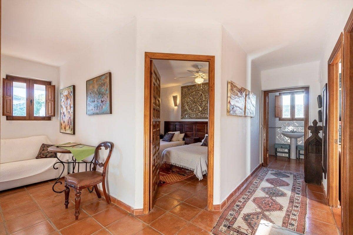 14 sypialnia Willa na sprzedaż w Alcaudete z basenem garażem - 1 190 000 € (Ref: 9571201)