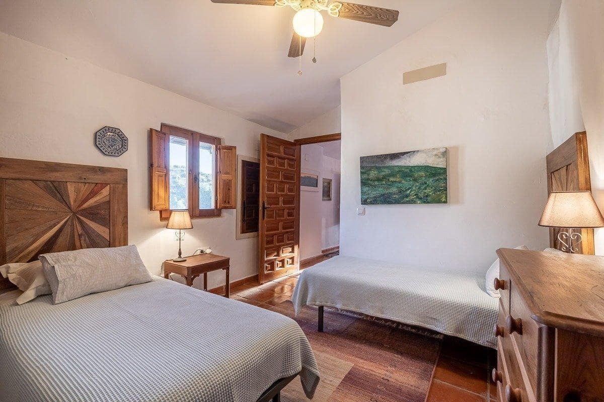 14 sypialnia Willa na sprzedaż w Alcaudete z basenem garażem - 1 190 000 € (Ref: 9571201)