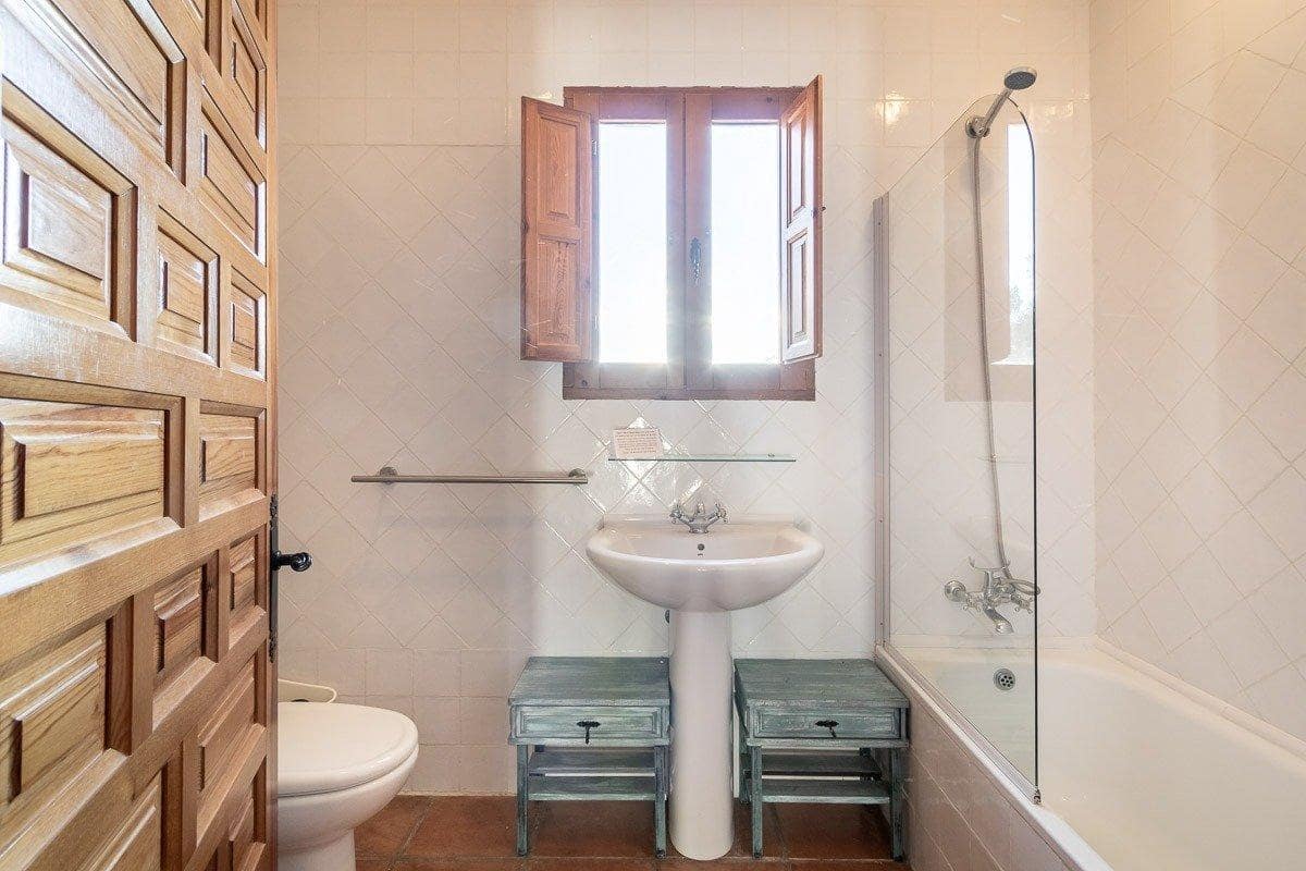 14 sypialnia Willa na sprzedaż w Alcaudete z basenem garażem - 1 190 000 € (Ref: 9571201)