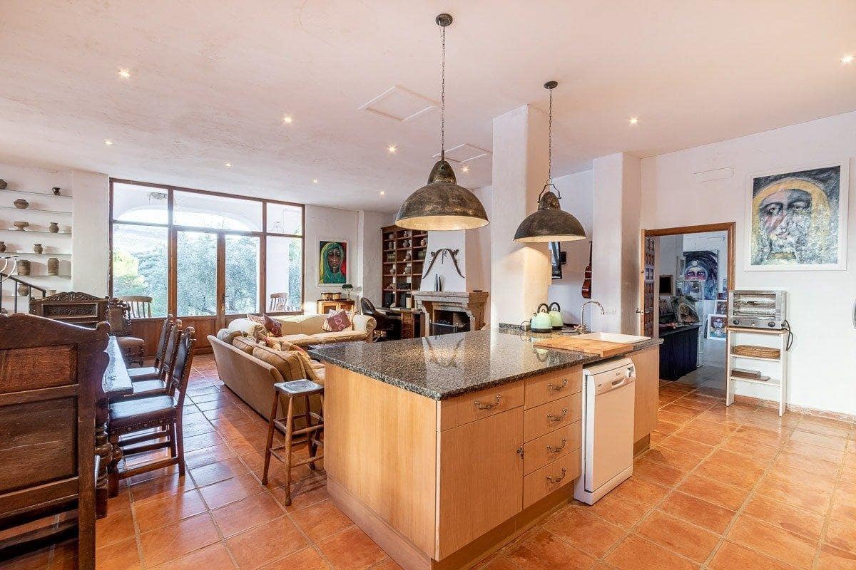 14 sypialnia Willa na sprzedaż w Alcaudete z basenem garażem - 1 190 000 € (Ref: 9571201)