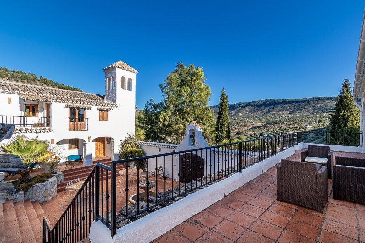 14 sypialnia Willa na sprzedaż w Alcaudete z basenem garażem - 1 190 000 € (Ref: 9571201)