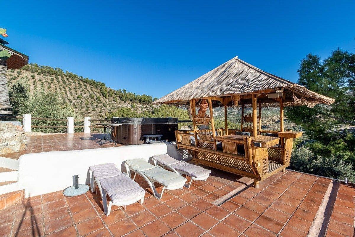 14 sypialnia Willa na sprzedaż w Alcaudete z basenem garażem - 1 190 000 € (Ref: 9571201)