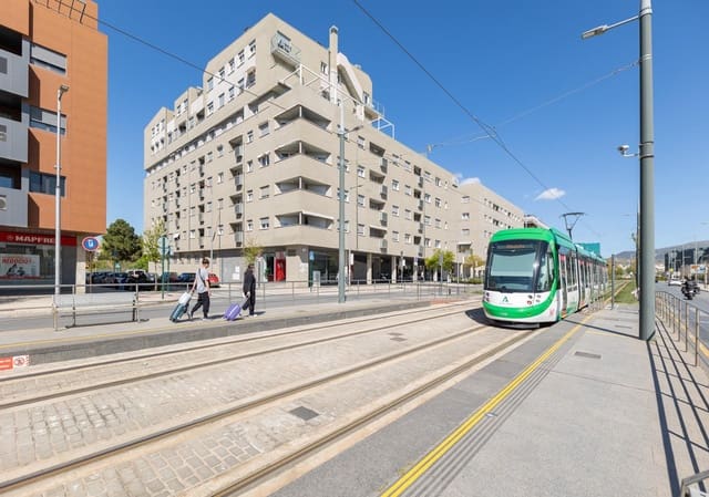 3 chambre Appartement à vendre à Campus de la Salud, Grenade ville avec piscine garage - 425 000 € (Ref: 9770691)