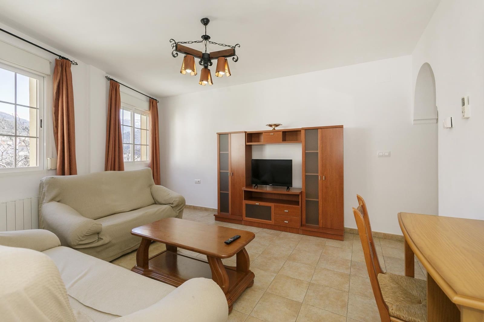 26 quarto Hotel para venda em Guejar Sierra com piscina - 2 300 000 € (Ref: 9811940)