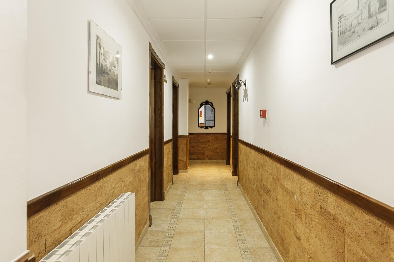 26 quarto Hotel para venda em Guejar Sierra com piscina - 2 300 000 € (Ref: 9811940)