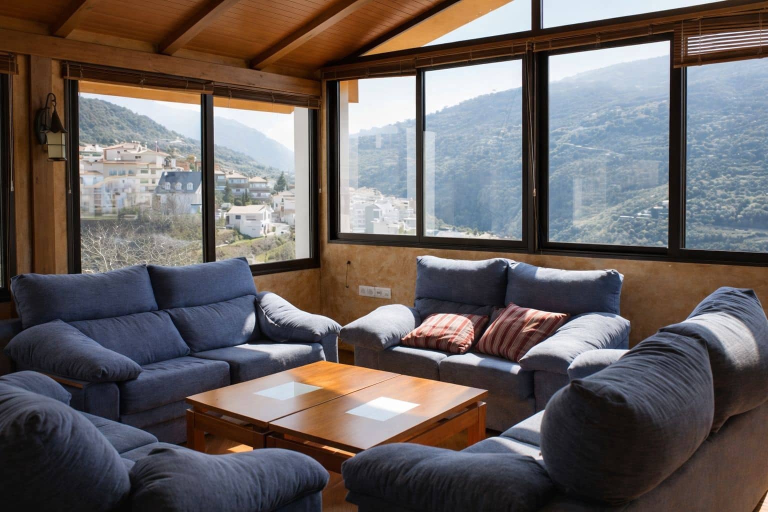 26 quarto Hotel para venda em Guejar Sierra com piscina - 2 300 000 € (Ref: 9811940)