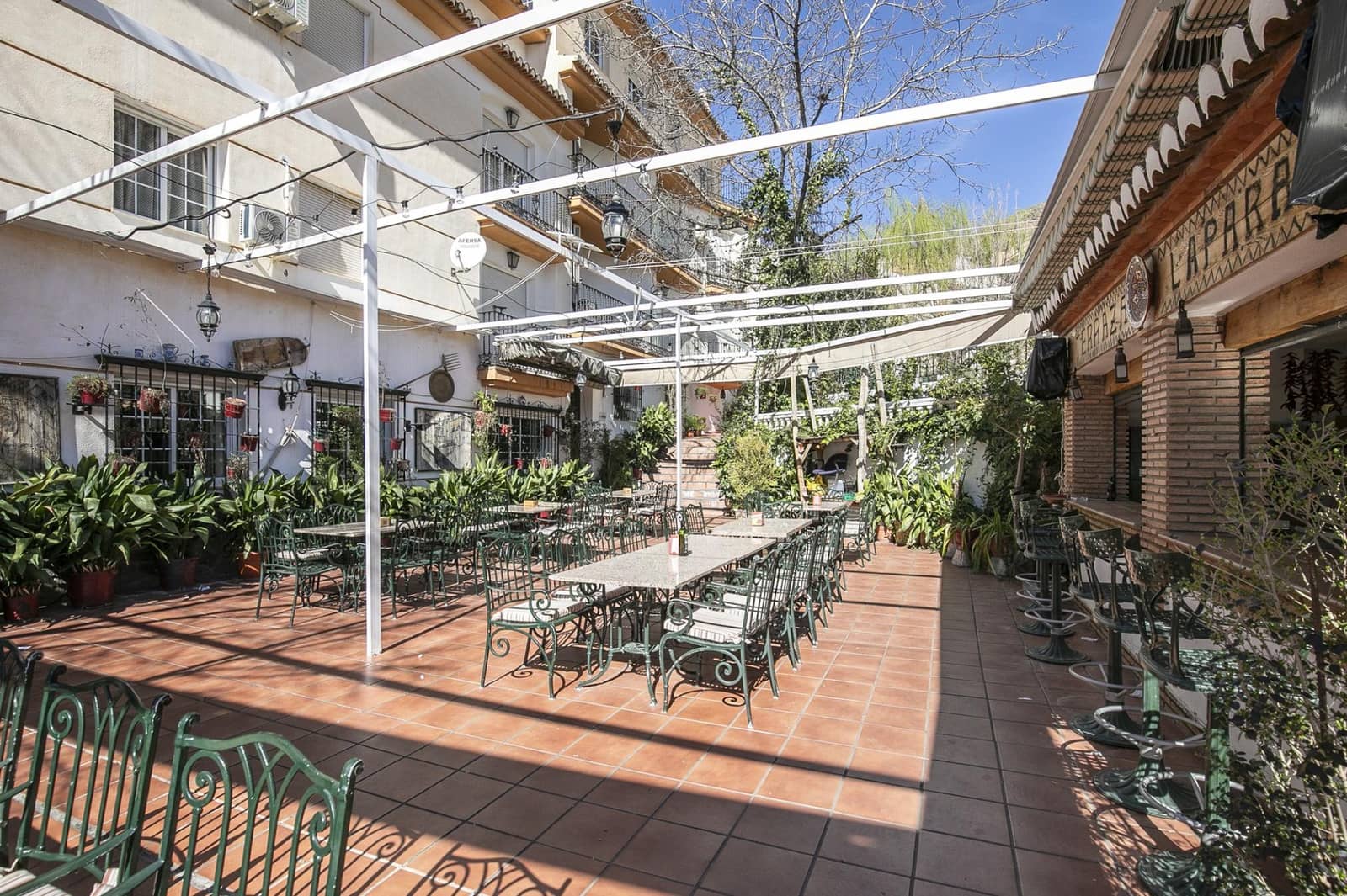 26 quarto Hotel para venda em Guejar Sierra com piscina - 2 300 000 € (Ref: 9811940)