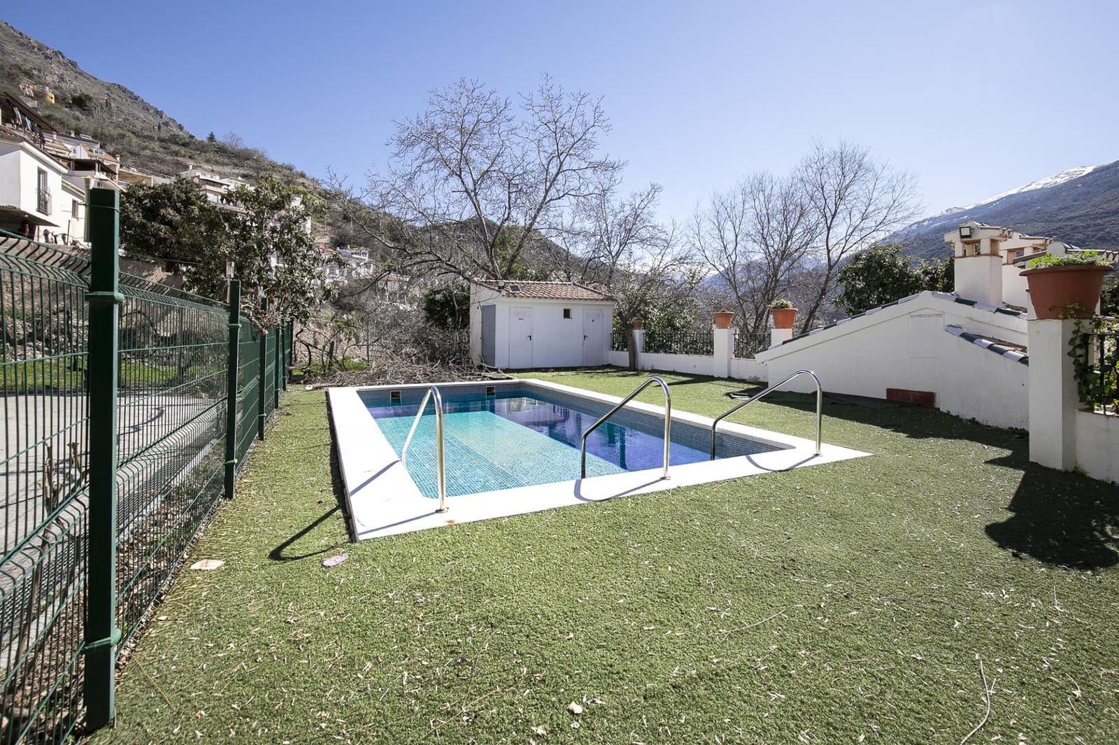 26 quarto Hotel para venda em Guejar Sierra com piscina - 2 300 000 € (Ref: 9811940)