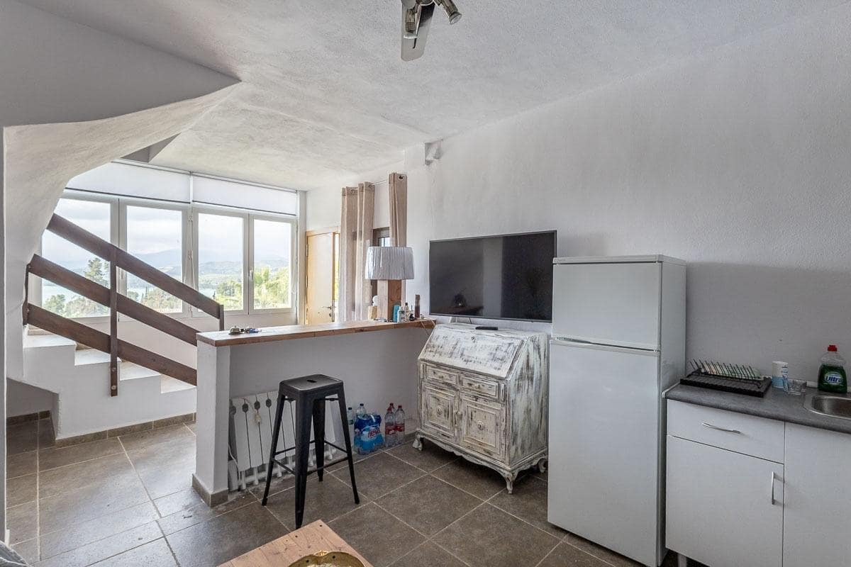 7 bedroom Business for sale in Arenas del Rey with pool - € 380,000 (Ref: 9822953)