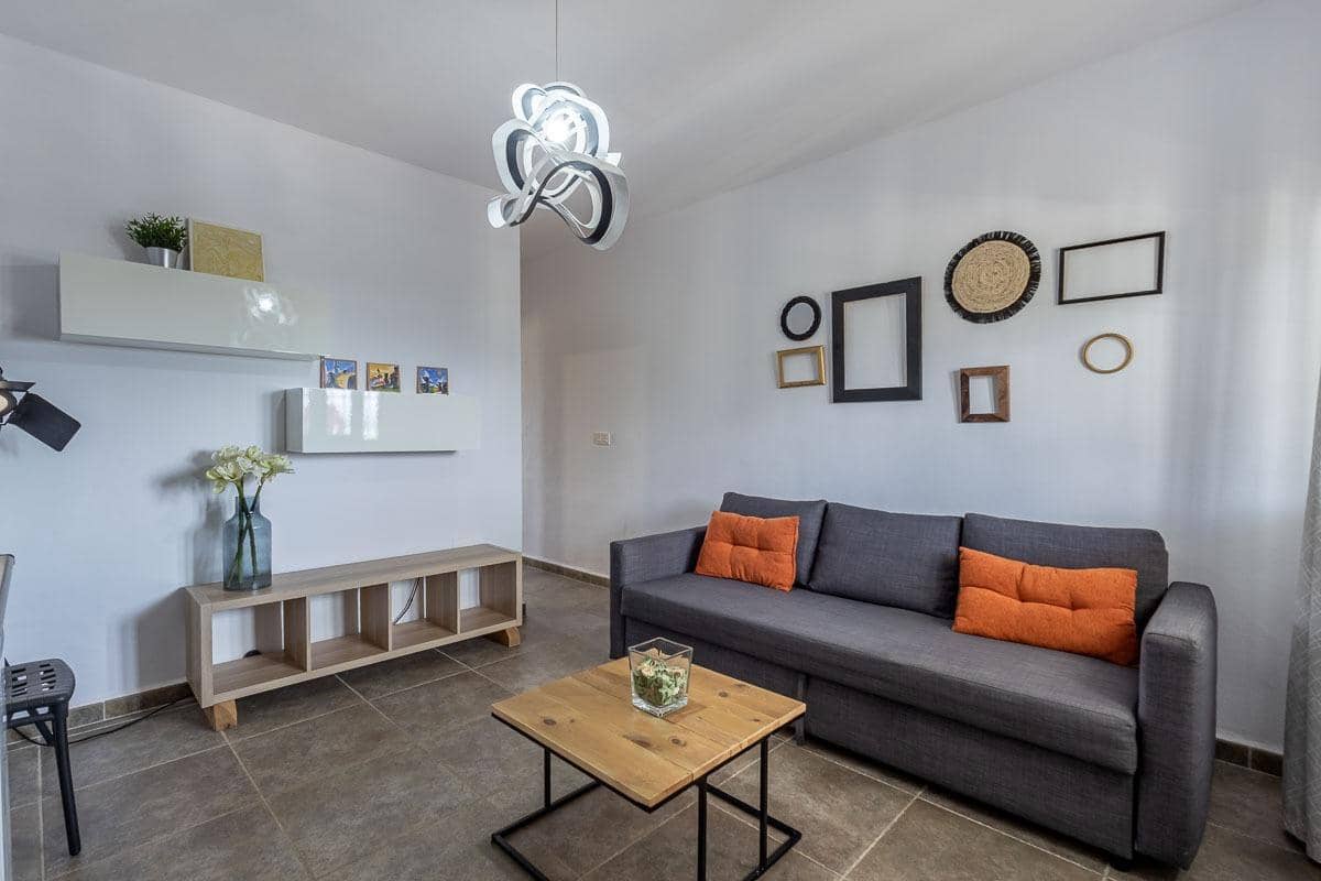 7 bedroom Business for sale in Arenas del Rey with pool - € 380,000 (Ref: 9822953)