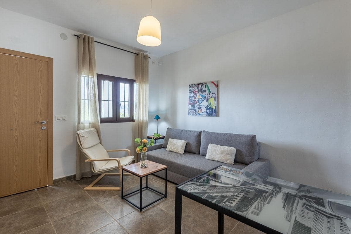 7 bedroom Business for sale in Arenas del Rey with pool - € 380,000 (Ref: 9822953)