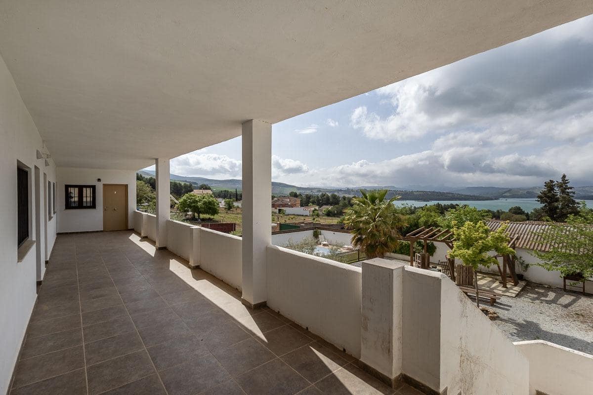 7 bedroom Business for sale in Arenas del Rey with pool - € 380,000 (Ref: 9822953)