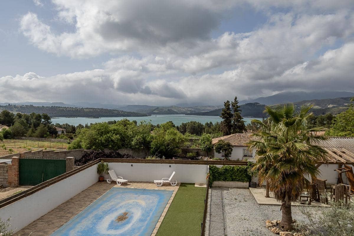 7 bedroom Business for sale in Arenas del Rey with pool - € 380,000 (Ref: 9822953)