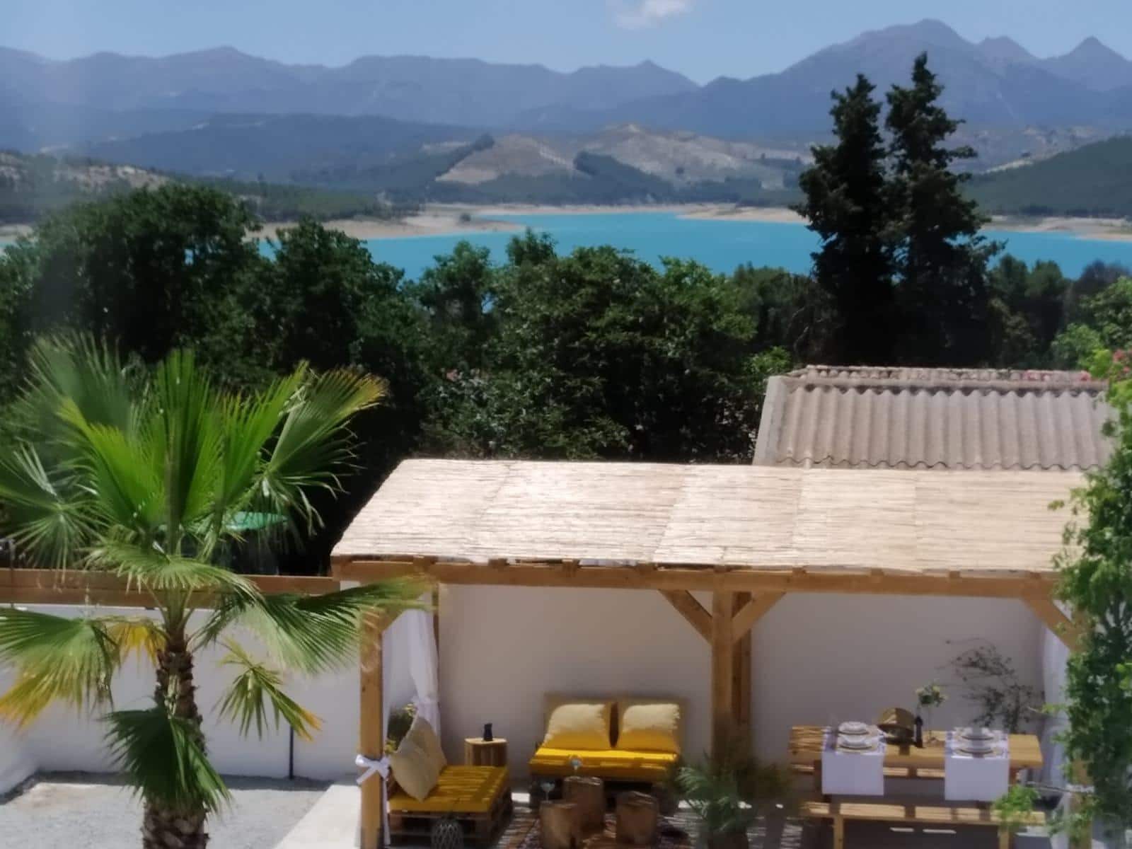 7 bedroom Business for sale in Arenas del Rey with pool - € 380,000 (Ref: 9822953)