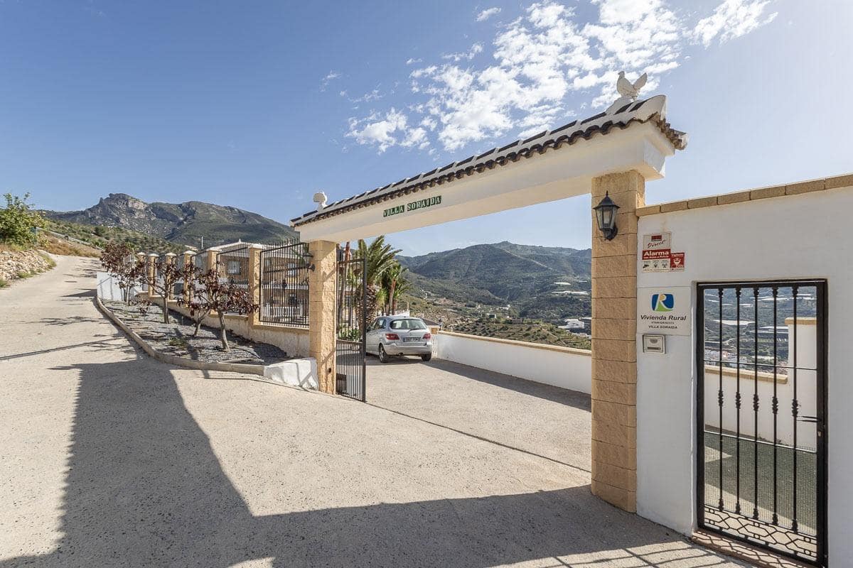 5 bedroom Villa for sale in Itrabo with pool garage - € 689,000 (Ref: 9829189)