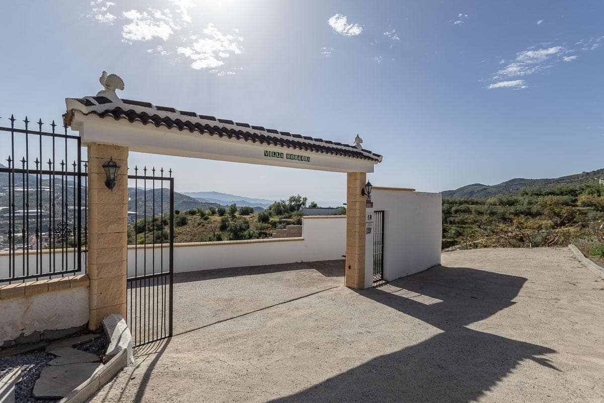 5 bedroom Villa for sale in Itrabo with pool garage - € 689,000 (Ref: 9829189)