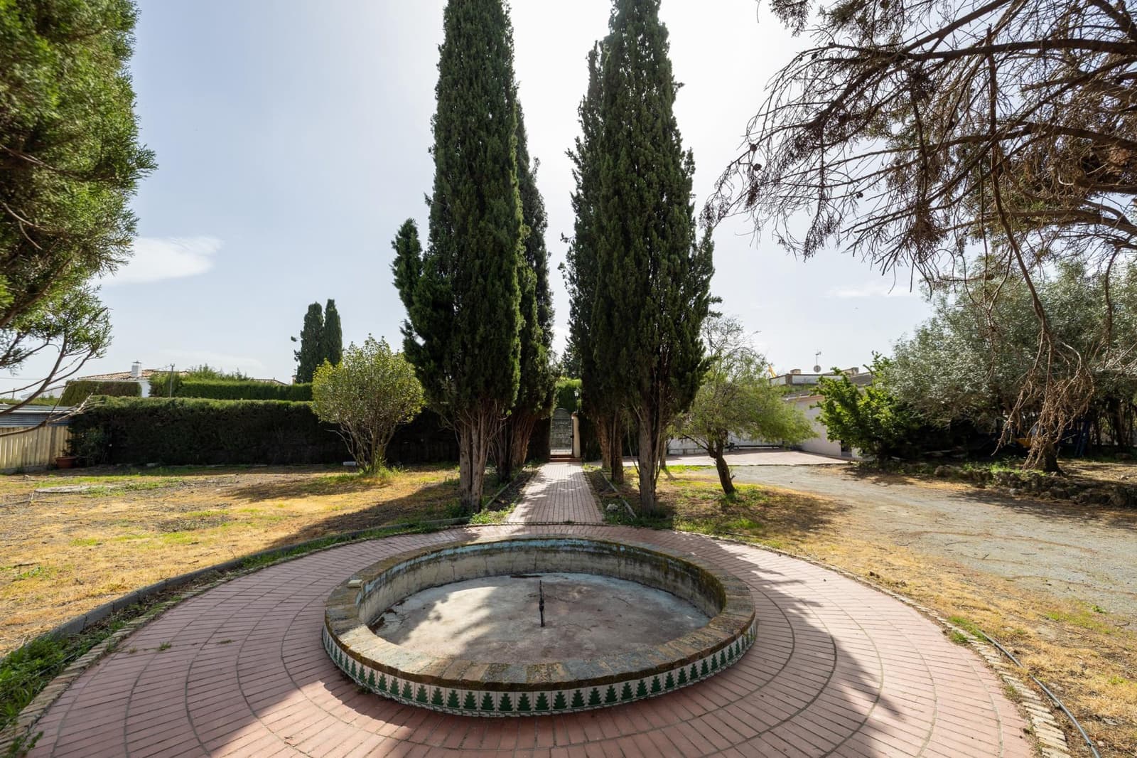 6 bedroom Villa for sale in Ogijares with pool - € 749,000 (Ref: 9831564)