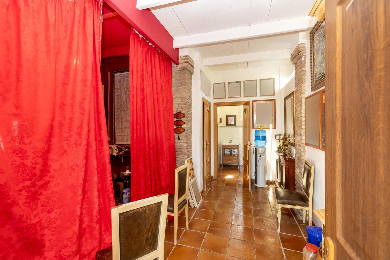 6 bedroom Villa for sale in Ogijares with pool - € 749,000 (Ref: 9831564)