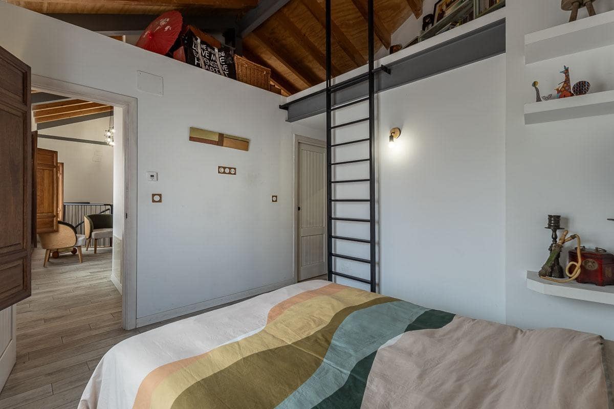 5 soverom Hus til salgs i Granada by - € 470 000 (Ref: 9849407)