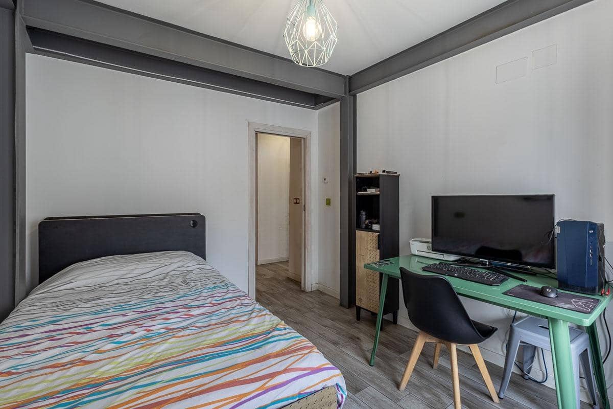 5 soverom Hus til salgs i Granada by - € 470 000 (Ref: 9849407)